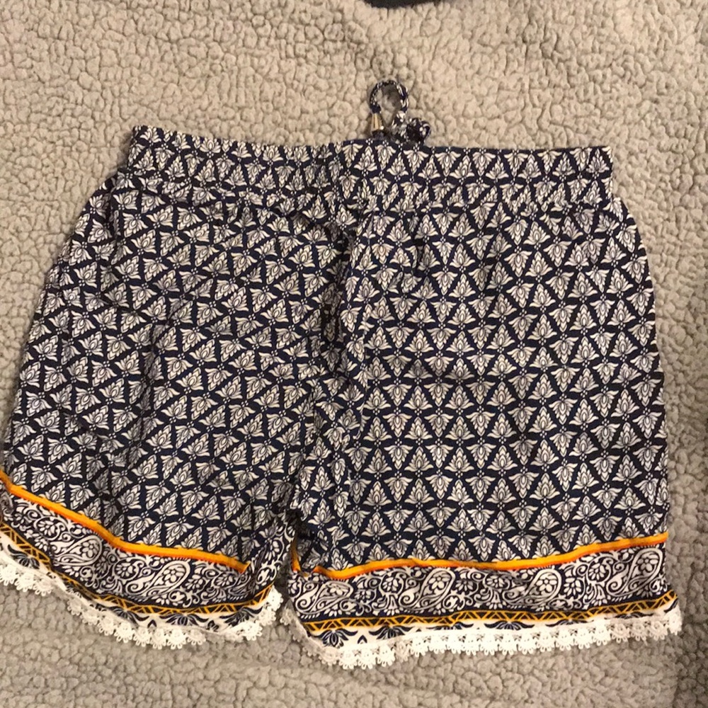 Shorts - Picture 2 of 2
